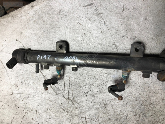 Renault Master 2 Laguna 2 Espace  2.2 DCi Rail Borusu 0445214080