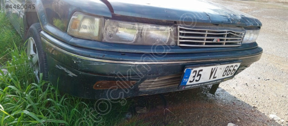 Mitsubushi galant sağ ön far