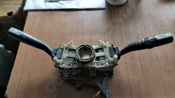 02-11 SUBARU TOYOTA LEXUS  far silecek kolu 17A164LH1 REF G11U-76