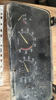 Lada Vega kilometre saati