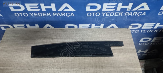 RENAULT FLUENCE SOL ARKA KAPI DİREK KAPLAMASI 822823807R
