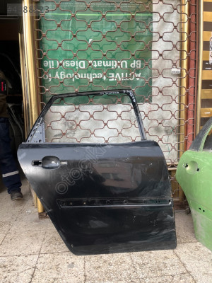 Citroen C4 Picasso Sağ Arka Kapı Orijinal (5 Kişilik)