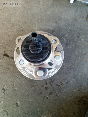 TOYOTA AURİS ARKA PORYA