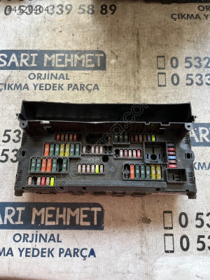ÇIKMA BMW F10 9234421-01 923442101 SİGORTA KUTUSU