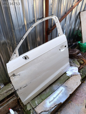 Audi A3 sol ön kapı hecbek orjinal çıkma parça
