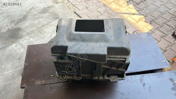 2004 VW GOLF 4 AKÜ AŞTLIĞI VE MUHAFAZA