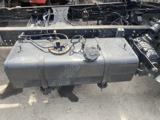 MİTSUBİSHİ FUSO EURO 5 ÇIKMA ORJİNAL MAZOT DEPOSU