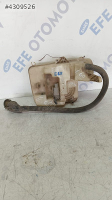 bmw 5 e60 cam su bidonu/deposu (son fiyat)