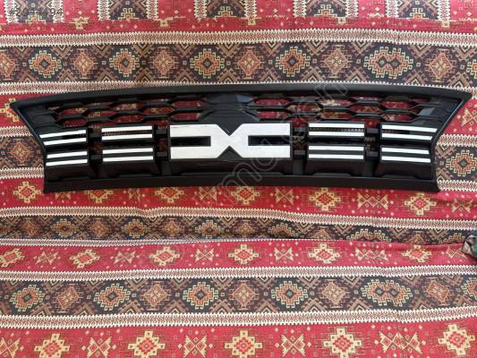 DACİA DUSTER ÇIKMA ORJİNAL ÖN PANJUR GY