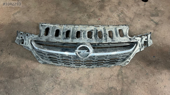 Opel corsa e çıkma orjinal ön panjur