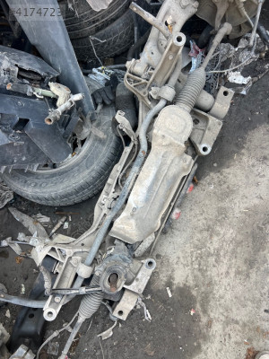 Volksvagen Golf 6 çıkma orjınal motor traversi
