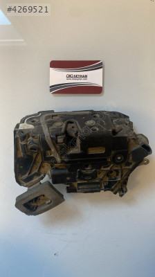 5E0839016 skoda octavia 2016 sağ arka kapı kilidi