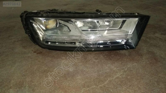 AUDI Q7 2019 2021 SAĞ FAR SÖKME 4M0941034C