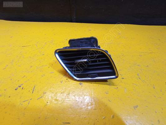 8U1820902B AUDI Q3 HAVALANDIRMA MENFEZİ ÇIKMA