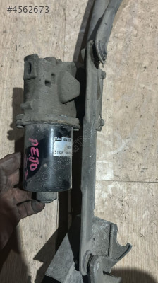 Peugeot 307 ön cam silecek motoru