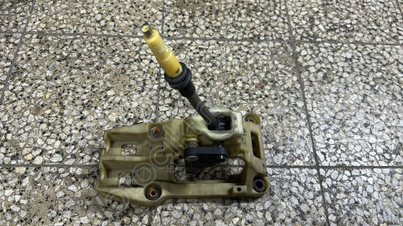 KİA CERATO MANUEL  VİTES KUMANDA KOLU