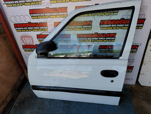 Dacia Sandero sol ön kapı