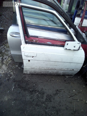 Renault 9 brodway sağ ön kapı
