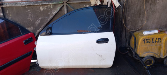 Çıkma mazda 323 practica sağ ön kapı