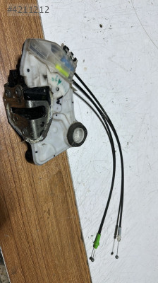 2016-2019 TOYOTA COROLLA SOL ÖN KAPI KİLİDİ ORJ ÇIKMA