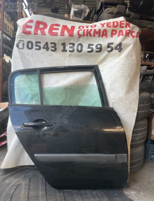 Renault Megane 2 hatchback sağ arka kapı orijinal