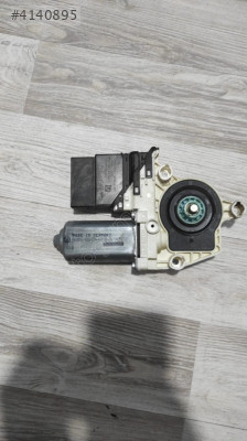 VOLKSVAGEN JETTA HATASIZ SOL ARKA CAM MODÜLÜ VE MOTORU 3C0959703