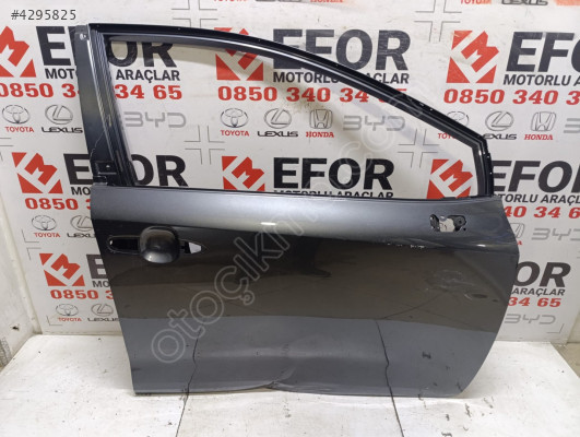 TOYOTA COROLLA SAĞ ÖN KAPI ÇIKMA ORİJİNAL PARÇA