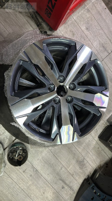 Peugeot 3008 jant bütün parçaları mevcut