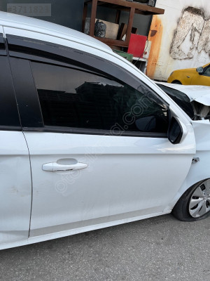 Peugeot 301 sağ ön kapı dolu çıkma orijinal