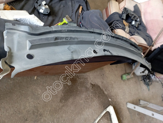 FORD FOCUS 3 ÖN CAM ÖNÜ IZGARASI.M51 A02216