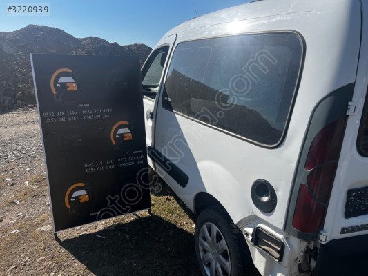 Renault Kangoo Sol Yan Sac / Sol Arka Çamurluk Çıkma