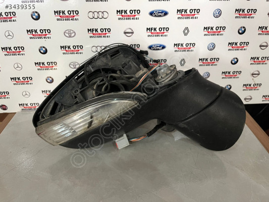 Ford Fiesta Orjinal Sağ Ayna - Oto Çıkma Parçaları