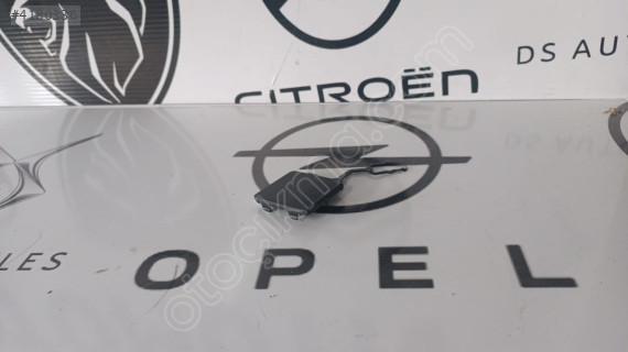 PEUGEOT 2008 ARKA TAMPON ÇEKİ KAPAK 98258444XT 9825844480