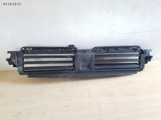 AUDI A4 2020 2023 JALUZİ ( HAVA YÖNLENDİRME ) 8W0971277