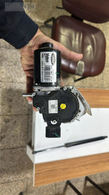 2020-2021 FORD KURYE ÖN CAM SİLGİ MOTORU ORJ ÇIKMA