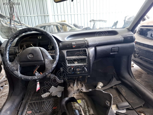 ÖZMEN OPEL ASTRA F KLİMASIZ KALORİFER KUTUSU KAZANI