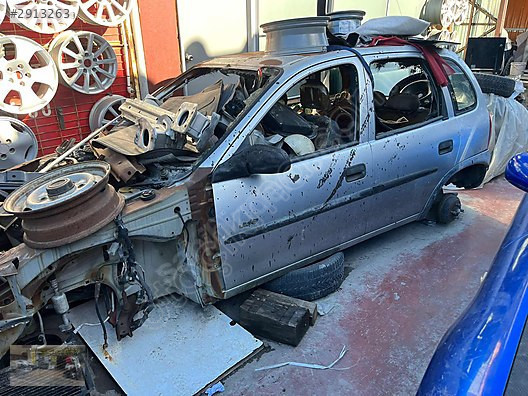 Opel corsa b sol ön kapı ORJİNAL OTO OPEL ÇIKMA
