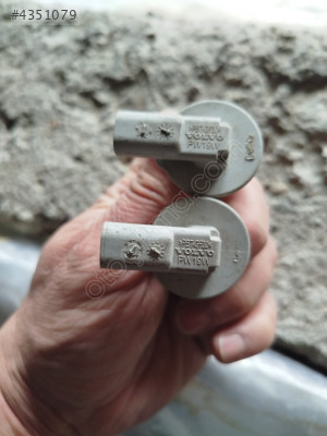 Volvo V40 ön pozisyon farları ampul duyu