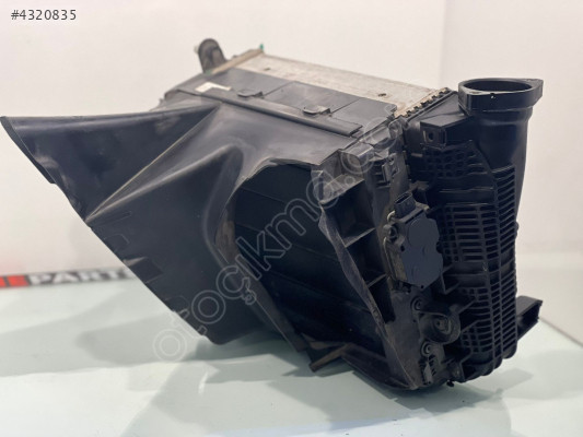 8E4153100 AUDİ SQ7 İNTERCOOLER RADYATÖ