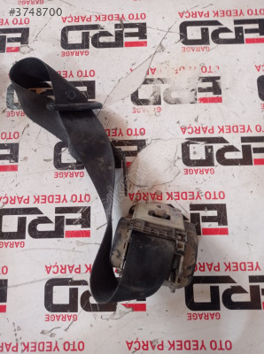 Clio 4 Sağ Arka Emniyet Kemeri 888404130R - Renault Parçaları