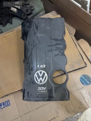 Passat B5 kasa 1.8 motor üst kapağı 058103724G