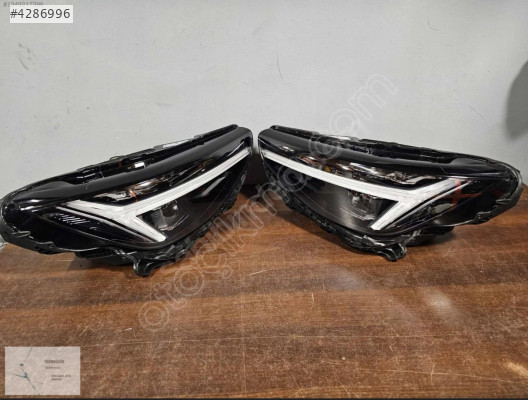 VOLVO XC40 FAR SOL SAĞ