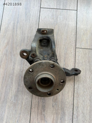 Çıkma Taşıyıcı Sağ Ön VW Jetta 2011 Sonrası 5C0407256