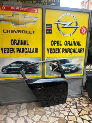 opel astra h sağ arka kapı çıkma siyah renk