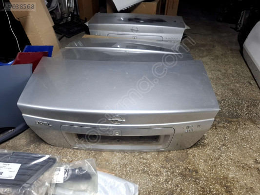ÖZMEN OPEL VECTRA B MAKYAJLI ARKA BAGAJ KAPAĞI KOMPLE