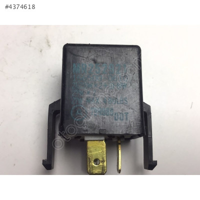 Mitsubishi Pajero Flaşör Rölesi MR522921