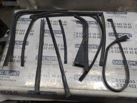 ÇIKMA FORD C-MAX SAĞ ARKA KAPI FİTİLİ