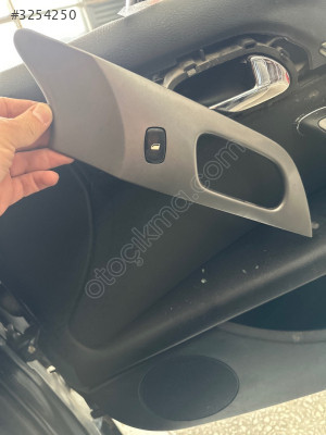 Peugeot 407 ön sağ cam düğmesi, çerçevesi