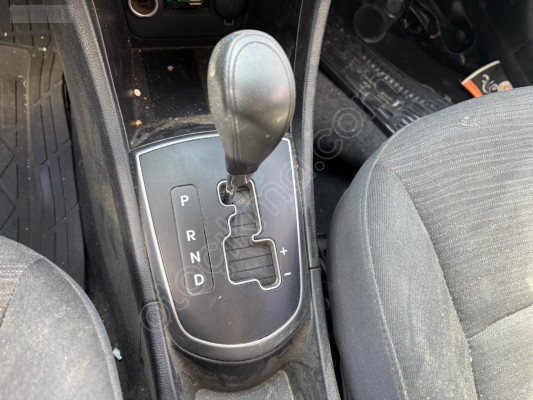 2012  Hyundai Accent Blue Vites Topuzu Ve Çercevesi