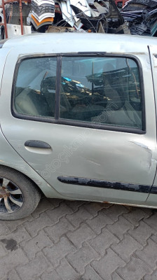 renault clio symbol sağ arka kapı dolu